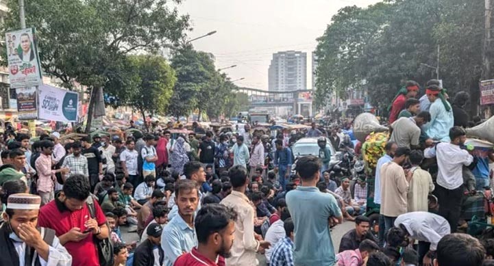 বৃহস্পতিবার আবারও গুরুত্বপূর্ণ তিন মোড় অবরোধের ঘোষণা শিক্ষার্থীদের