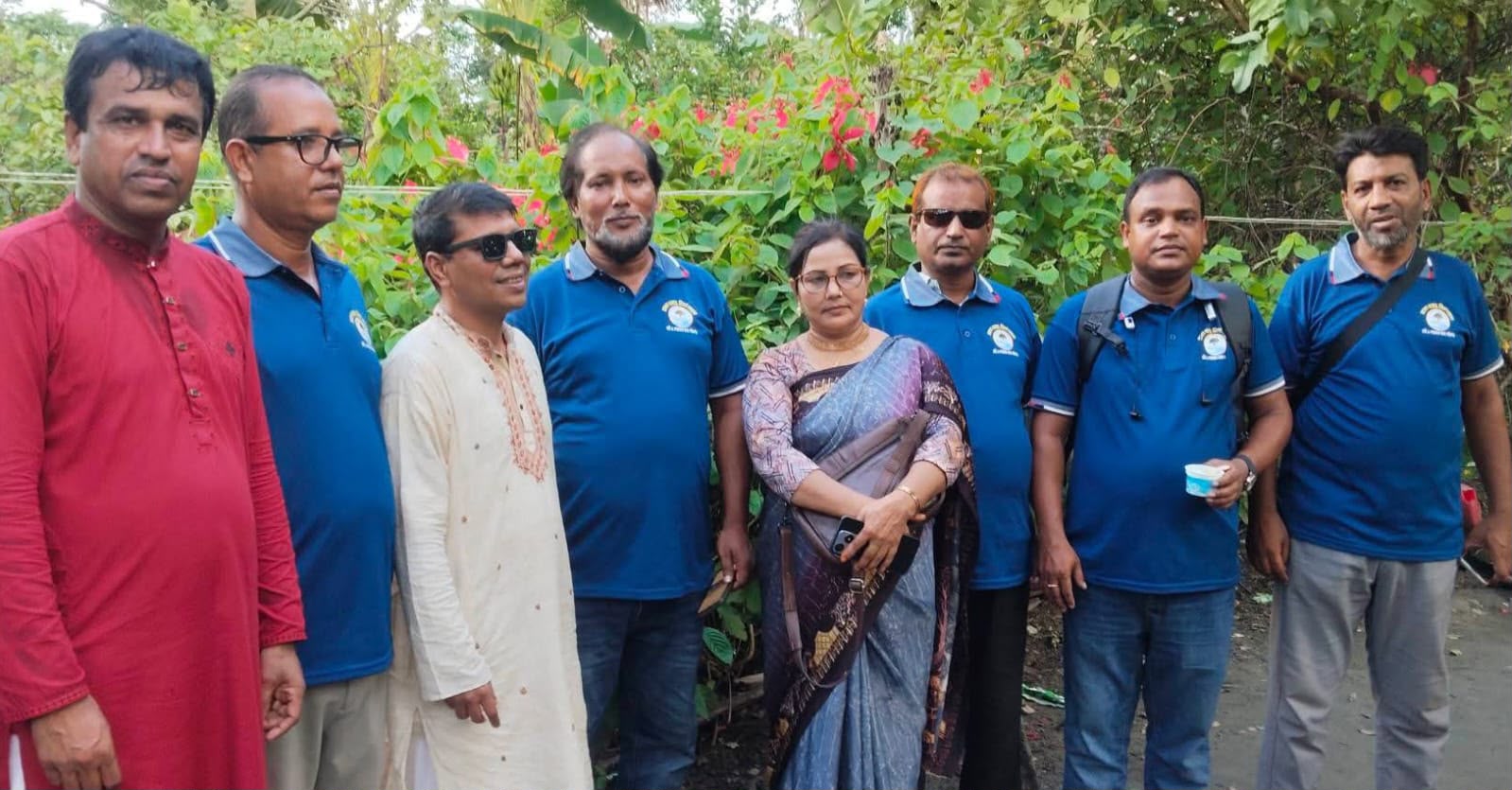ভাসমান পেয়ারার হাট ও ভাসমান সবজি ক্ষেত পরিদর্শন: নদী রক্ষা ও পরিবেশ সচেতনতায় ‘নদীবন্ধু সমাজ’-এর অনন্য উদ্যোগ