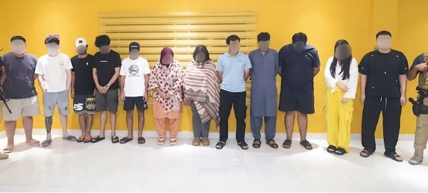 খুলশীতে এক বাড়ি থেকে ৬৩ বিদেশি নাগরিক গ্রেপ্তার