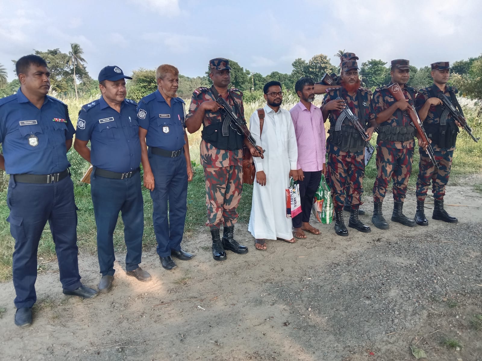 ভারতে সাজা ভোগ শেষে রৌমারী সীমান্ত দিয়ে দুই বাংলাদেশির প্রত্যাবাসন