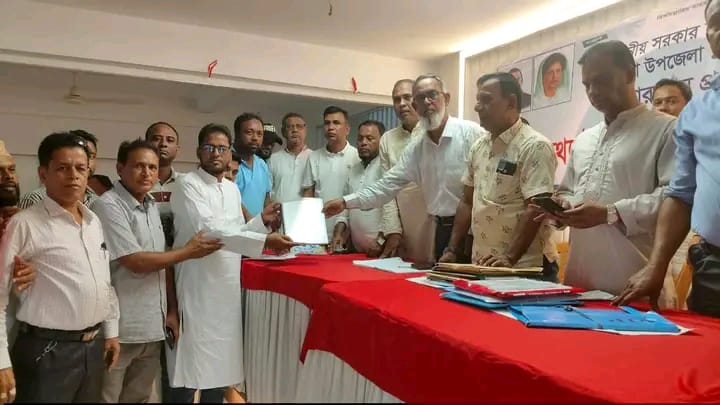আনোয়ারায় ১ নং বৈরাগ ইউনিয়ন পরিষদের চেয়ারম্যান পদপ্রার্থী হিসেবে মামুন খানের তথ্য-উপাত্ত জমা